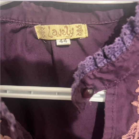 Purple Ruffled Lace 3/4 Sleeve Blouse - Picture 4 of 4